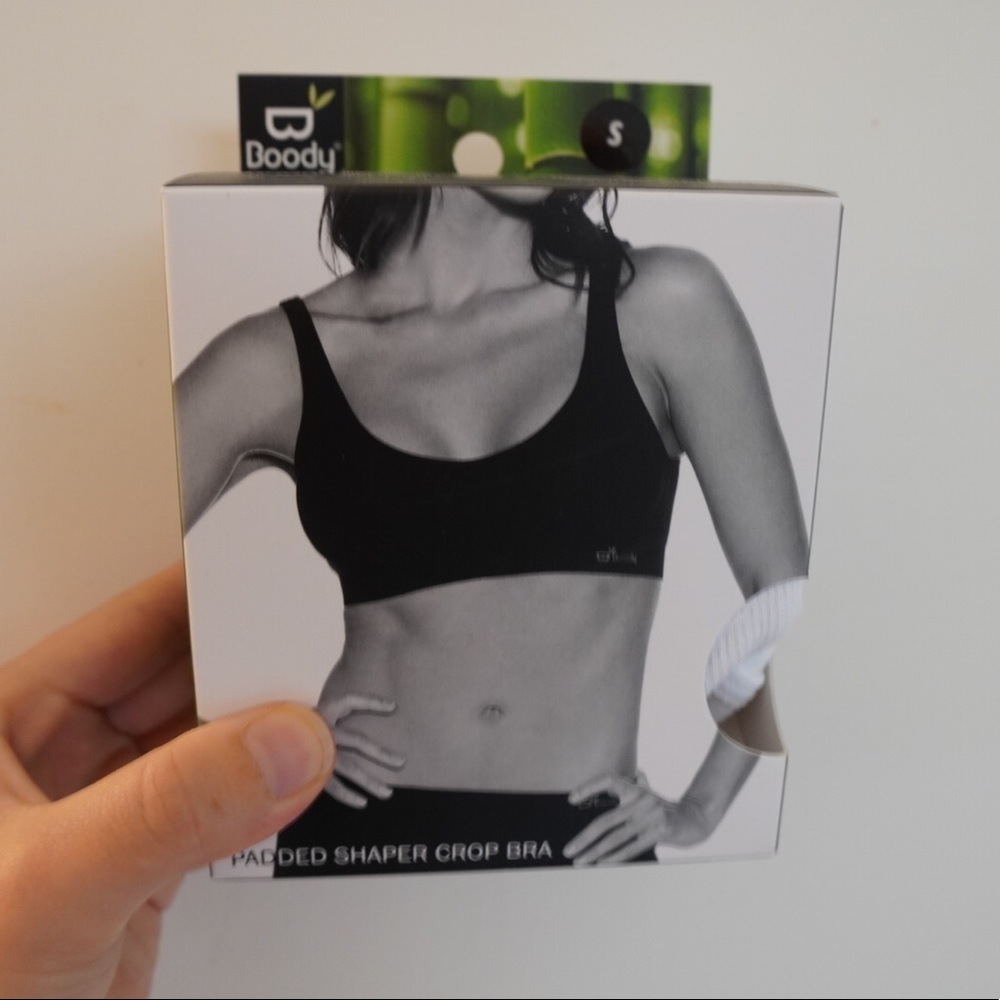 “Padded Shaper Crop Bra”